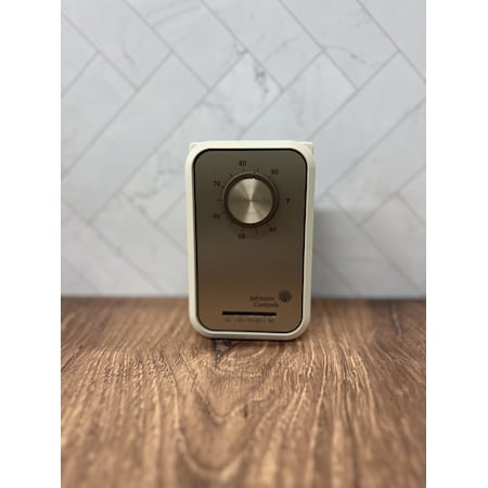 Johnson Controls Heavy Duty heat 16a. at120 VAC-8a. At 240 VAC, Cool 8a. at120 VAC or 240 VAC, 40 Degrees-90 Degrees M6051